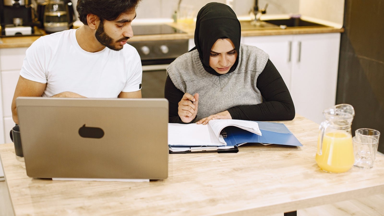 Married Couples and Zakat: Combined or Separate?