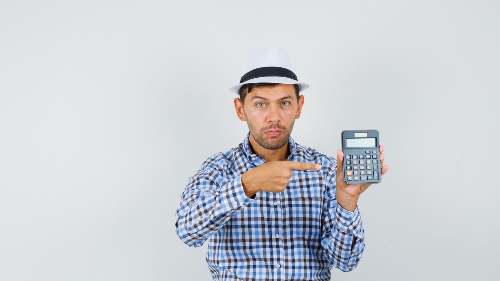 How Much Zakat on $10,000 in Savings? 2026 Calculation