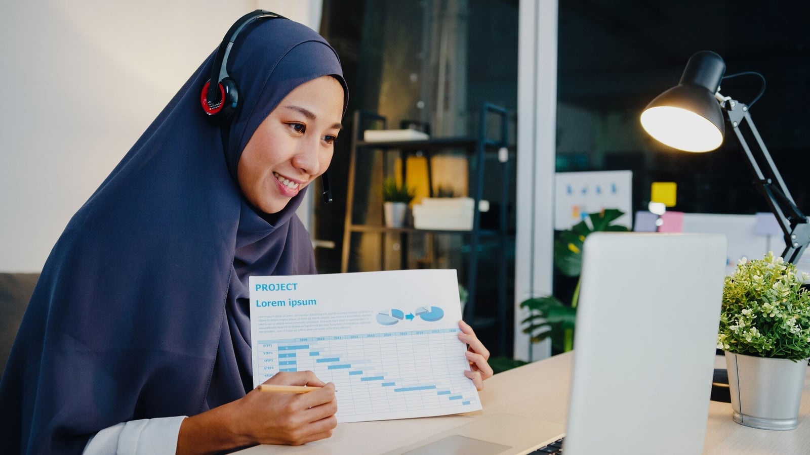 How Much Zakat on $25,000? 2026 Calculation